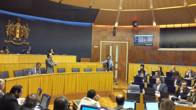 PCP e BE denunciam regresso das praças de jorna à hotelaria