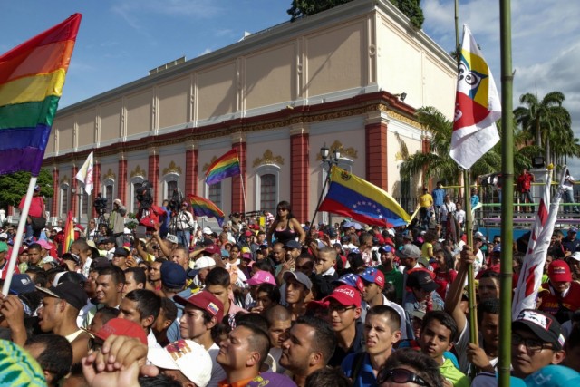 Secretário-geral da OEA diz que diálogo na Venezuela deve incluir referendo e presos políticos