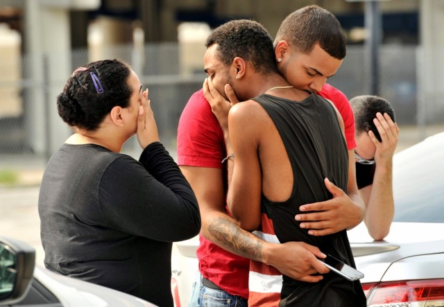 Autor do tiroteio no clube de Orlando é cidadão dos EUA de origem afegã
