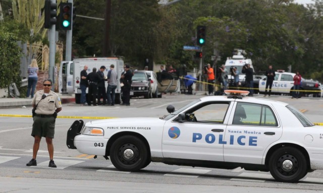 Detido homem com armas e explosivos antes de desfile Gay Pride em Los Angeles