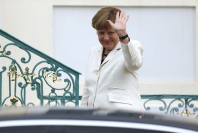 Merkel avisa que saída da UE irá privar Reino Unido de benefícios