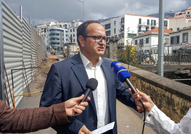 CDS critica obras desenfreadas que estão a ser realizadas pelo Governo Regional