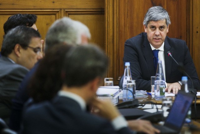 Centeno fecha audições sobre o Banif em reunião com momentos de tensão