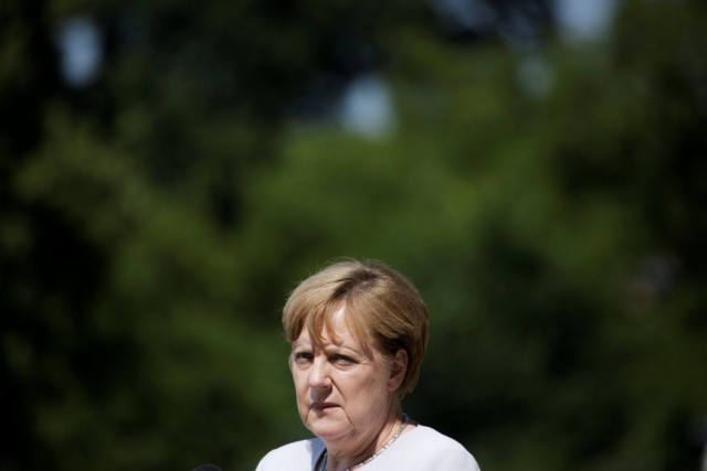 Merkel convoca líderes partidários alemães após referendo britânico