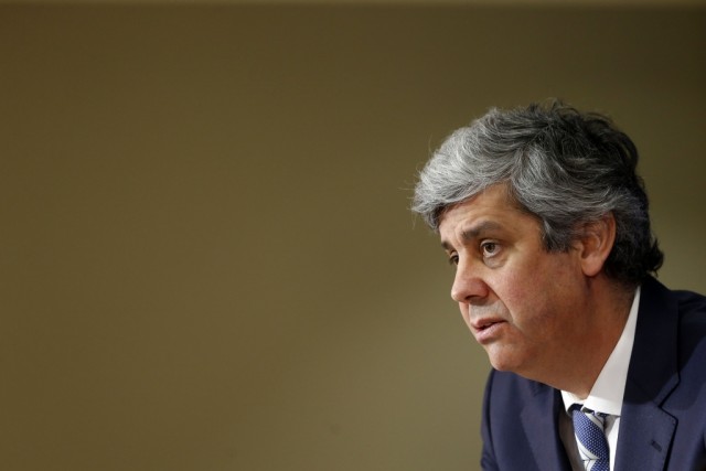 Ministro das Finanças admite menor crescimento da economia nacional