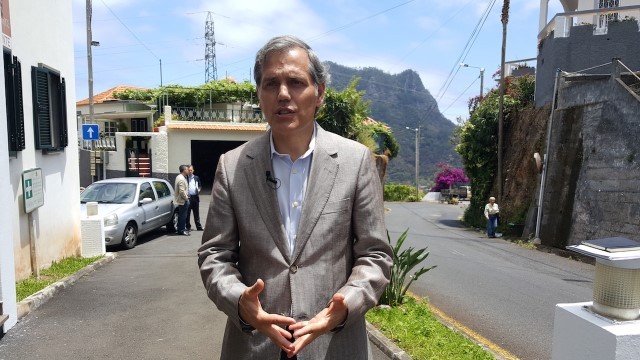 Teófilo Cunha diz que Santana não aceita decisões consumadas sobre as escolas e desafia a Secretaria de Educação