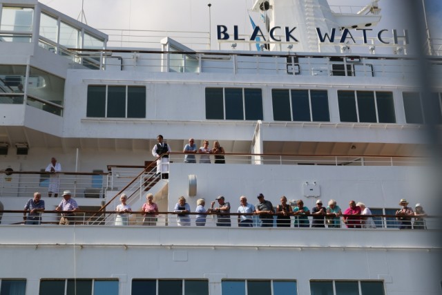 Passageiros do Black Watch estão a desembarcar