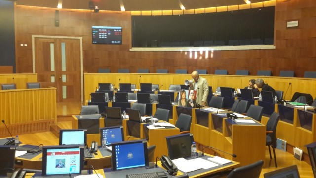 Coelho volta a fechar a Assembleia