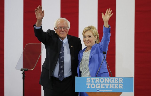 Hillary Clinton diz que juntamente com Sanders vai vencer as presidenciais