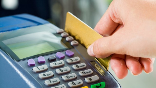 Alteração nos pagamentos com cartão sem encargos para o cliente