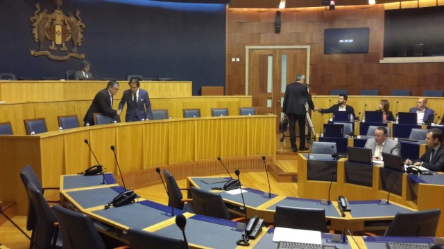 Primeiro debate do Estado da Região em 40 anos