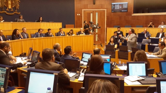 Impostos, saúde e transportes dominam questões a Albuquerque