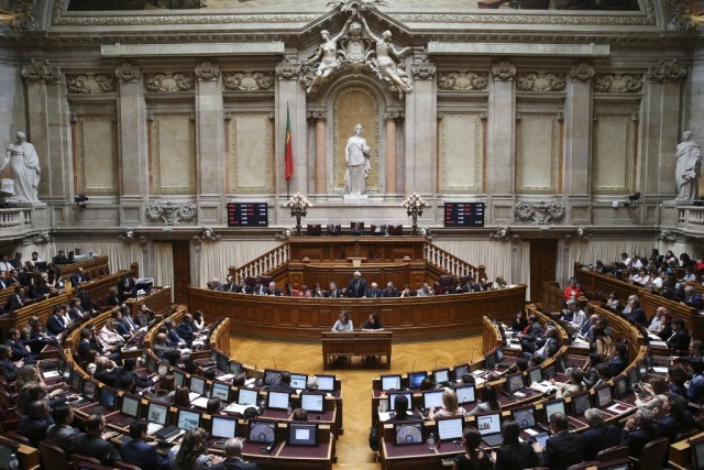 Parlamento teve 89 reuniões plenárias e 740 em comissões