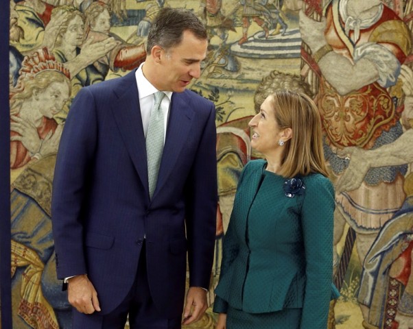 Rei de Espanha iniciou conversações mas ainda sem solução
