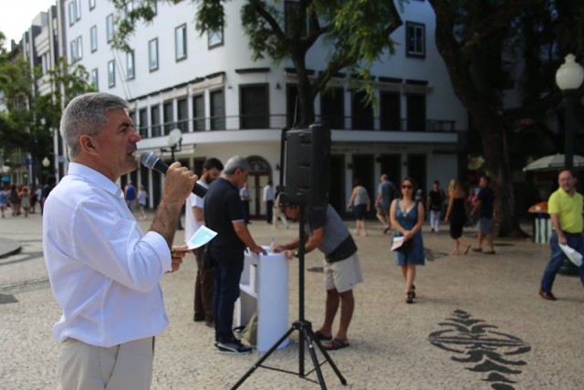 Subsídio de mobilidade do governo de Miguel Albuquerque é uma fraude, acusa PCP