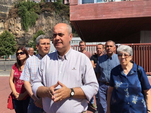 BE pondera providência cautelar para travar encerramento da Praça do Mar