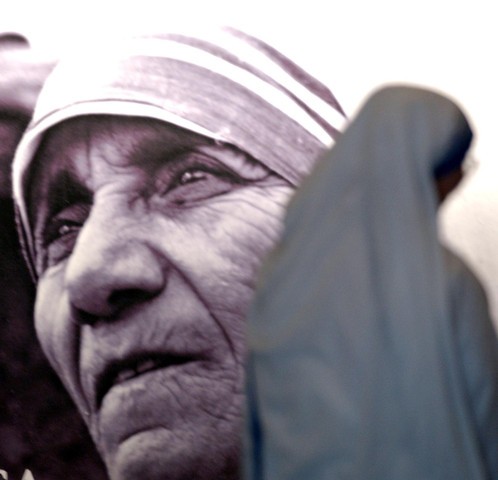 Papa vai canonizar Madre Teresa de Calcutá em Setembro