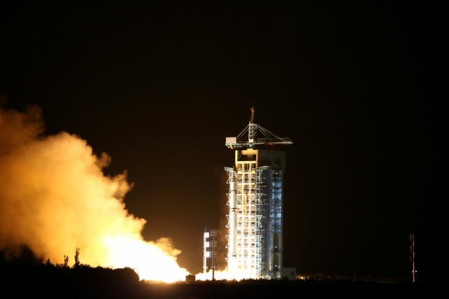 China lança primeiro satélite de telecomunicação quântica do mundo