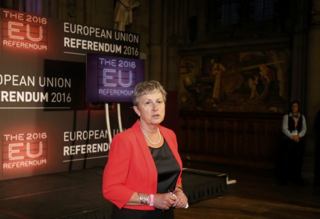 Deputada trabalhista lidera grupo que analisa proteção de europeus no Reino Unido