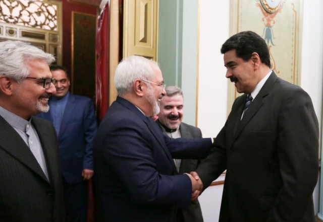 Irão e a Venezuela assinam acordos de cooperação bilateral em matéria financeira