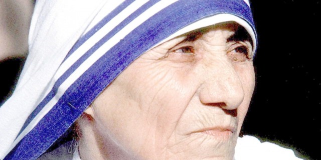 Vaticano canoniza madre Teresa de Calcutá no domingo