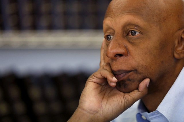 Opositor cubano Guillermo Fariñas parou greve de fome ao fim de 54 dias