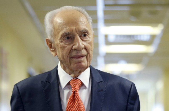 Hipóteses de ex-presidente israelita Shimon Peres sobreviver a AVC são muito boas