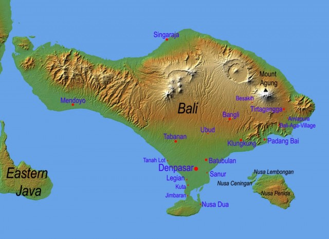 Explosão em Bali mata dois e fere portugueses