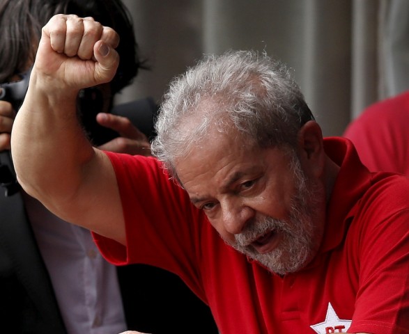 Constituído arguido, Lula da Silva diz-se indignado e triste