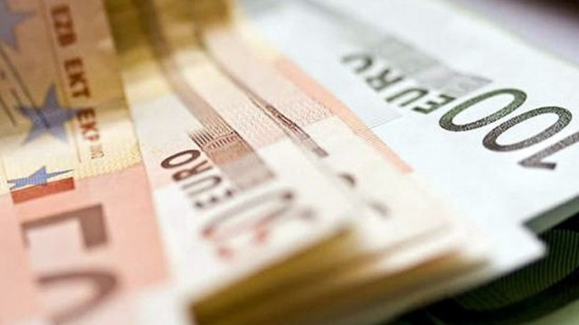 Remessas de emigrantes caíram 25,9% em julho para 235,9 milhões de euros