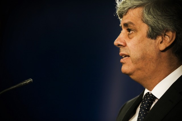 Défice desce para 3.990 milhões de euros até Agosto