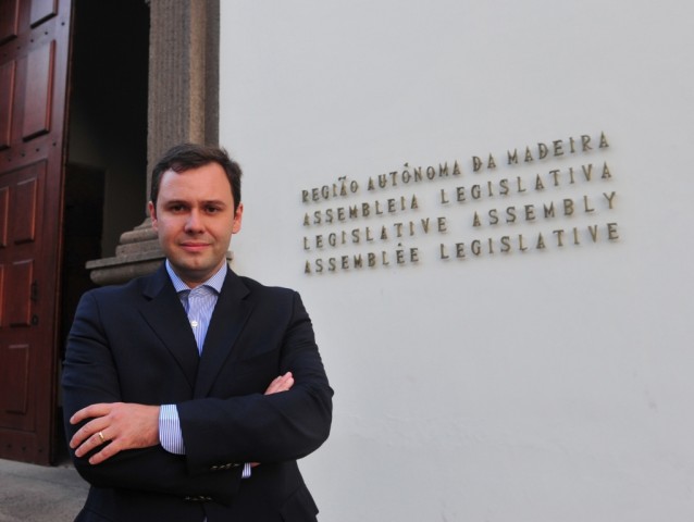 Rui Barreto quer saber quais são as fontes de financiamento anunciadas por Carlos Pereira