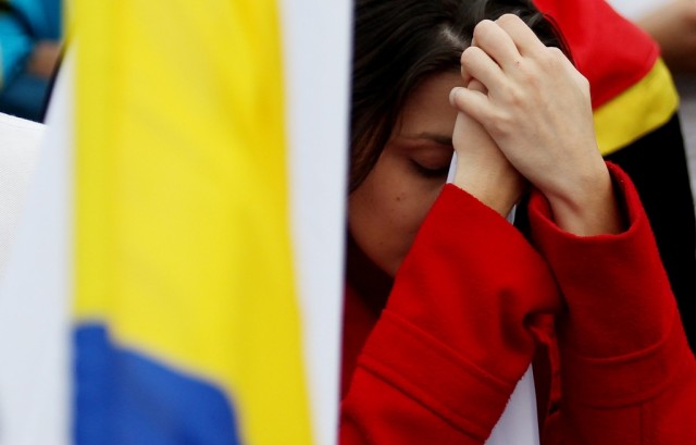 Colômbia vive incerteza e procura consenso para acordo com as FARC