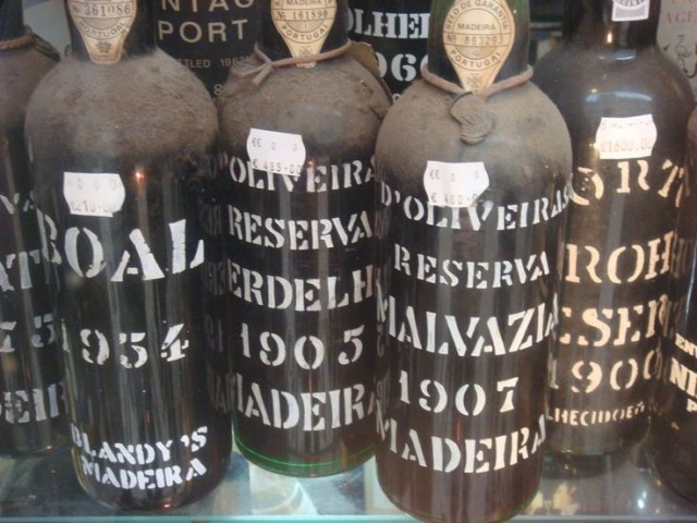 Descobertos em cave nos EUA vinhos portugueses com mais 200 anos