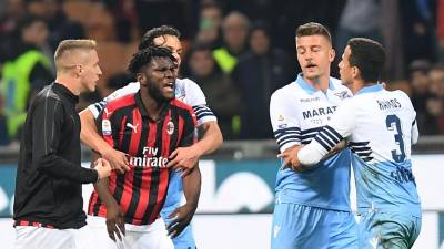 AC Milan denuncia “graves episódios racistas” no jogo contra a Lazio