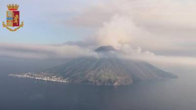 Actividade do vulcão Stromboli em Itália volta à normalidade