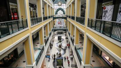Adiamento da reabertura de centros comerciais em Lisboa pode levar a falências