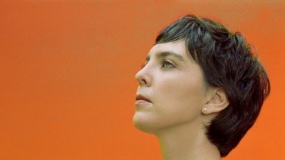 Adriana Calcanhotto dá aulas em Coimbra mas a passagem pode também dar um disco
