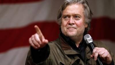 Advogado de Trump ameaça Steve Bannon com ação judicial por difamação