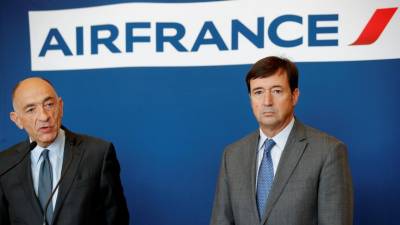 Air France prevê manter 75% dos voos programados para segunda-feira devido à greve