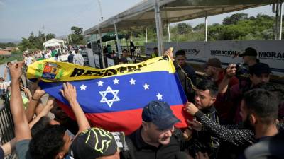 Ajuda humanitária dos Estados Unidos para a Venezuela vai ser distribuída na Colômbia