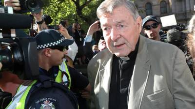 Alegada vítima começou a consumir droga após alegados abusos do cardeal George Pell