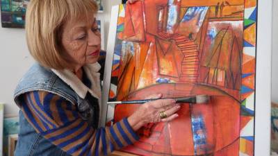 Alice Sousa inaugura amanhã exposição ‘Habitar o mistério das Casas’