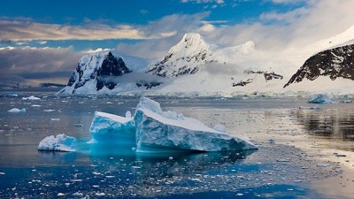 Alterações climáticas podem aumentar em 25% área sem gelo da Antártida em 2100