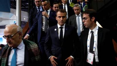 Ameaça do nacionalismo para a paz é assinalada por Macron e Merkel