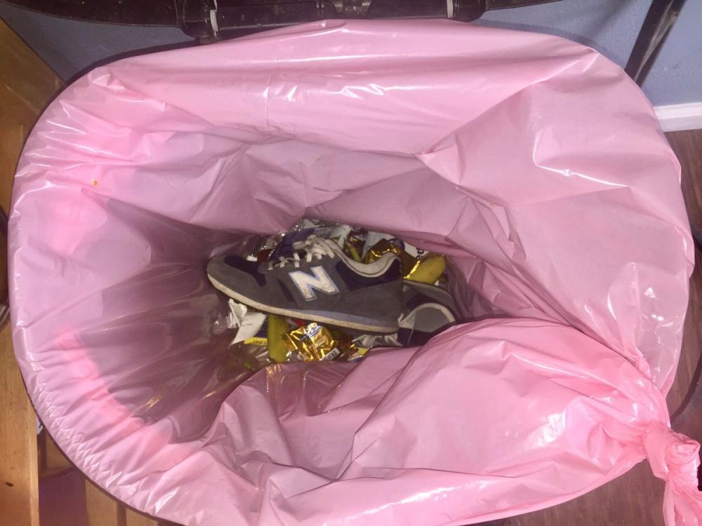 Americanos queimam ténis da New Balance porque a marca apoia Trump