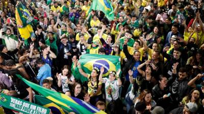 Apoiantes de Bolsonaro acreditam em mais segurança sem Exército na rua