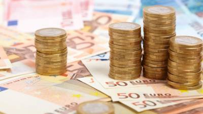 Apoio para trabalhadores informais vai duplicar para 438,81 euros