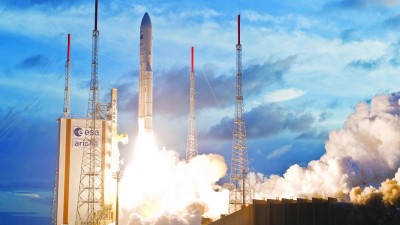 Arianespace programa 12 lançamentos em 2017, após 11 êxitos em 2016