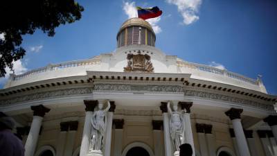 Assembleia Constituinte da Venezuela levanta imunidade a mais cinco parlamentares opositores